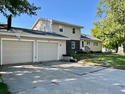 1100 Walnut St, Dallas Center, IA, 50063