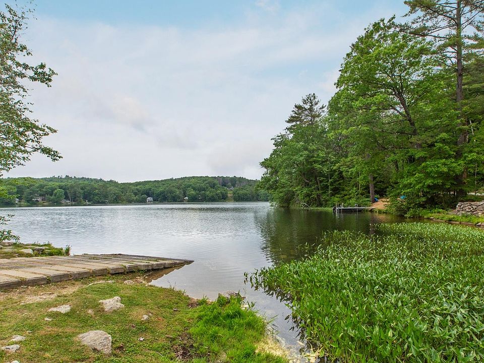 2nd image of 200 Clough Pond Rd