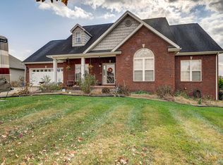 17 Thistledown Cir, Jonesborough, TN 37659