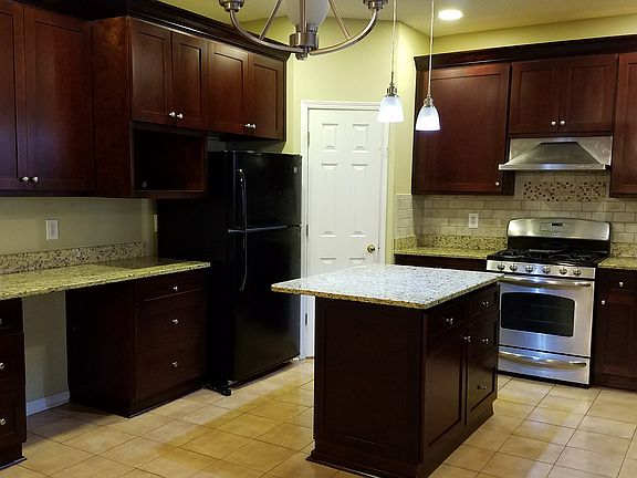 Kitchen-Custom Cabinets