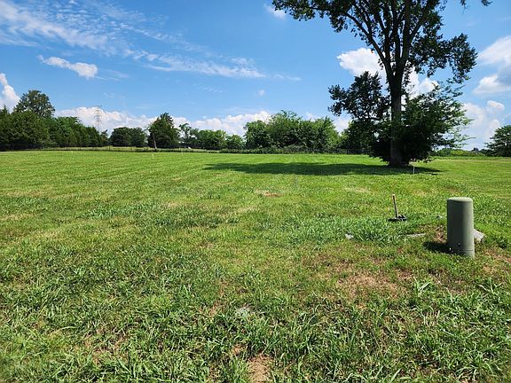 5th image of 813 Stonebrook Dr Lot 7