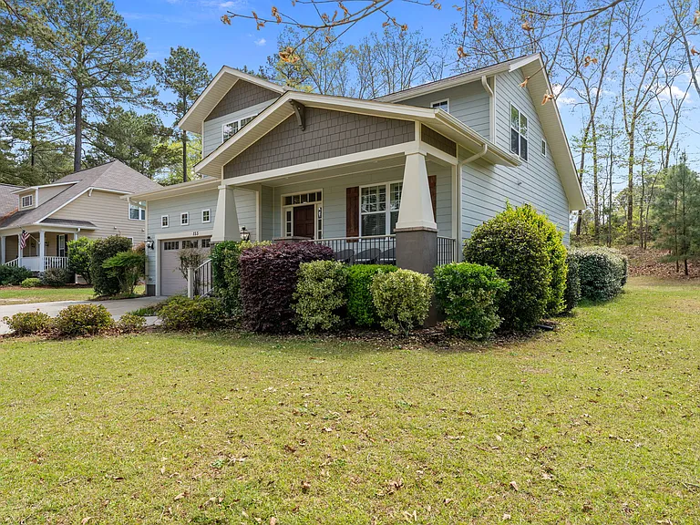 155 Devon Cir — Photo 6