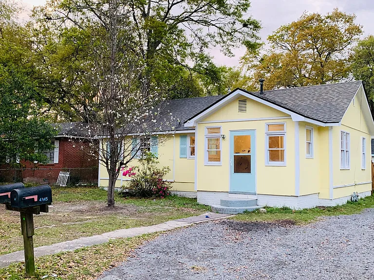 4345 Lambert St — Photo 3