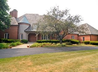 1895 Prestwick Dr, Inverness, IL 60067