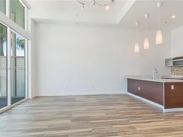 1900 N Bayshore Dr APT 506, Miami, FL 33132