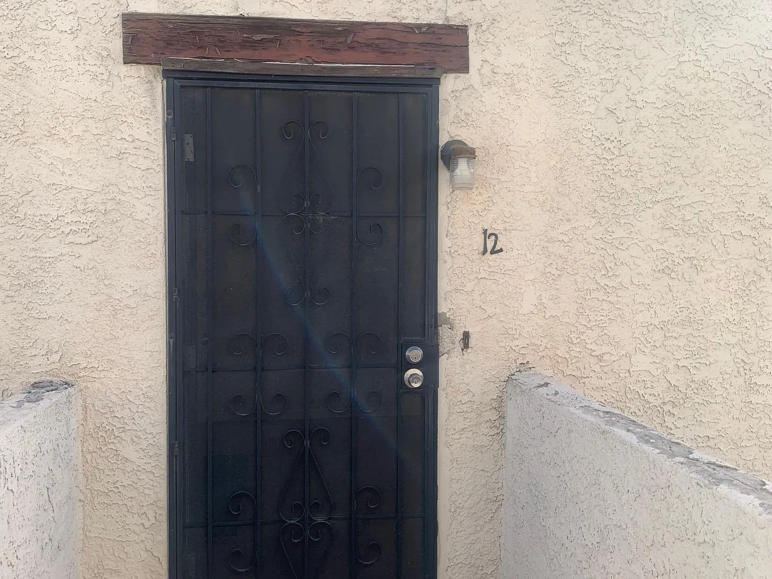 2 bed, 877 sqft, $1,250 — Photo 2