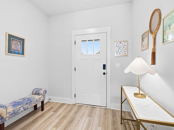 3rd image of 117 Shager Pl