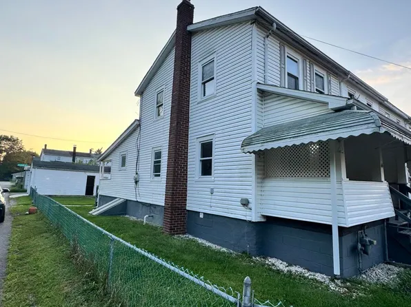66 Spartan Cir, Freeland, PA 18224