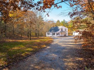 19 Garrick St, Killingly, CT 06239