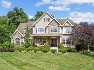 41 W Barrett Hill Rd, Hopewell Junction, NY 12533