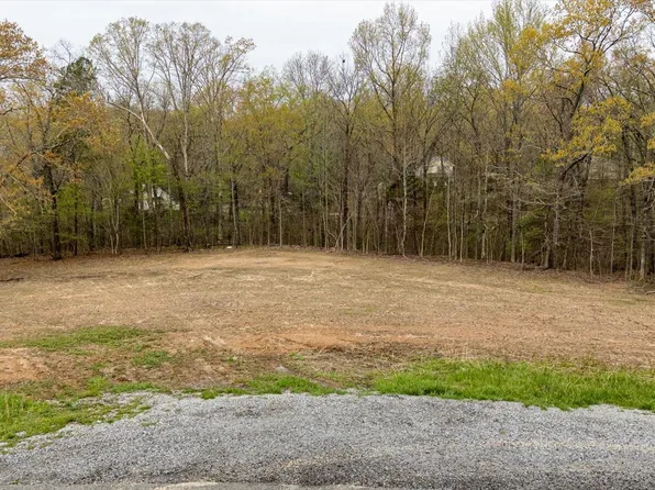 31 Johnny Wheeler Ln, Dunlap, TN 37327