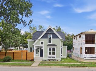 213 W Shiawassee Ave, Fenton, MI 48430