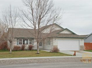 1117 Cardinal Dr, Belgrade, MT 59714