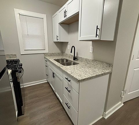 4th image of 456 Locust St APT 7