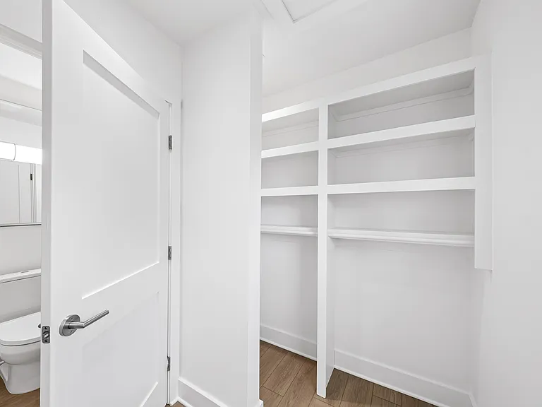 234 Hopkins St — Photo 11