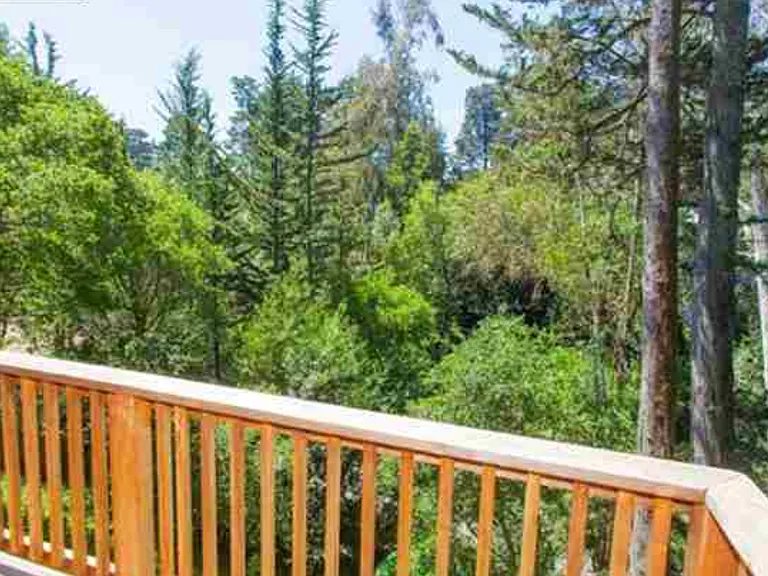 2269 Mastlands Dr — Photo 4