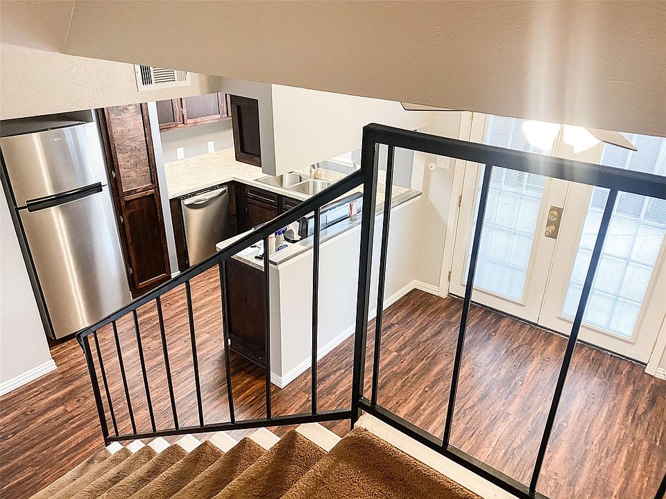 1st image of 1065 Willow Oaks Cir