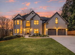 702 Greenway Trce, Woodstock, GA 30189