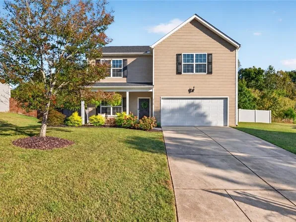 2718 Creek Bend Ct, Graham, NC 27253