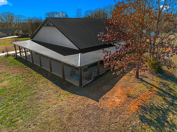 4th image of 559 Morie Rd