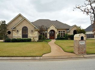 5202 Quaker Ridge Dr, College Station, TX 77845