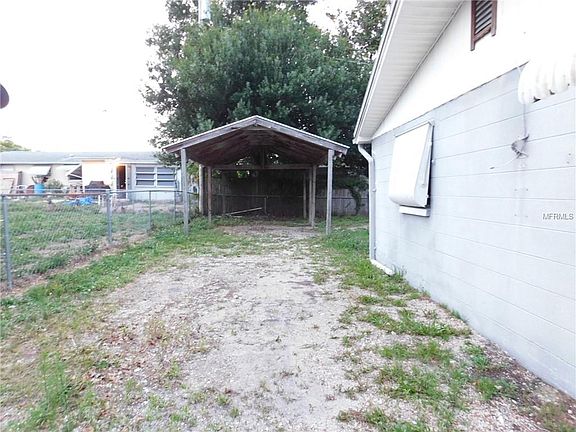 2nd image of 3325 Silver Hill Dr