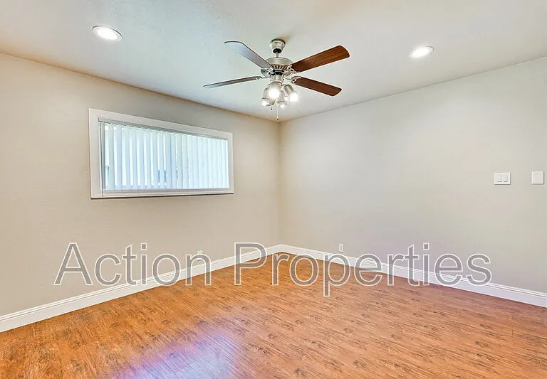4545 Moorpark Ave #2 — Photo 13