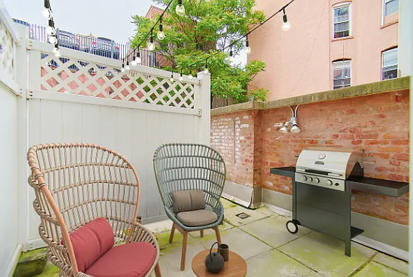 Rented by Living New York | media 13