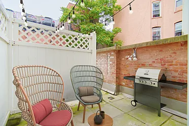 Rented by Living New York