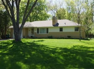 3006 Atwood Dr, Minnetonka, MN 55305