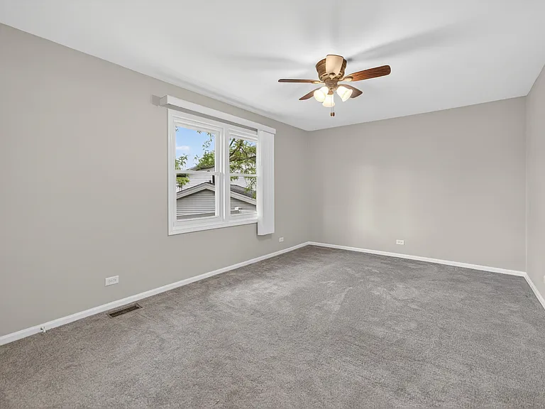 212 Amherst Ct #C — Photo 23