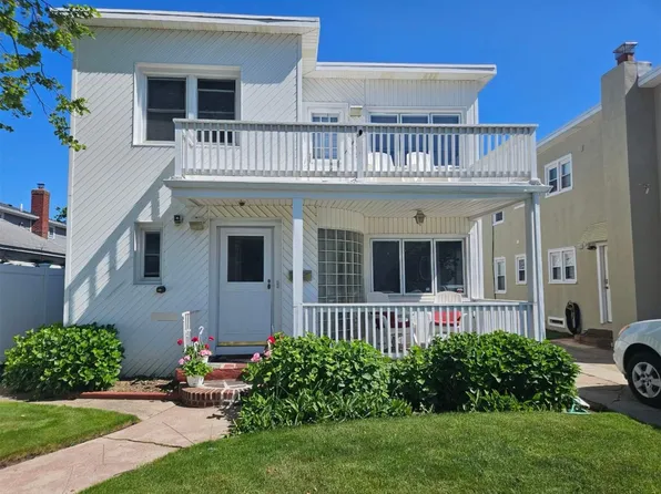 411 E Chester St Floor 2, Long Beach, NY 11561