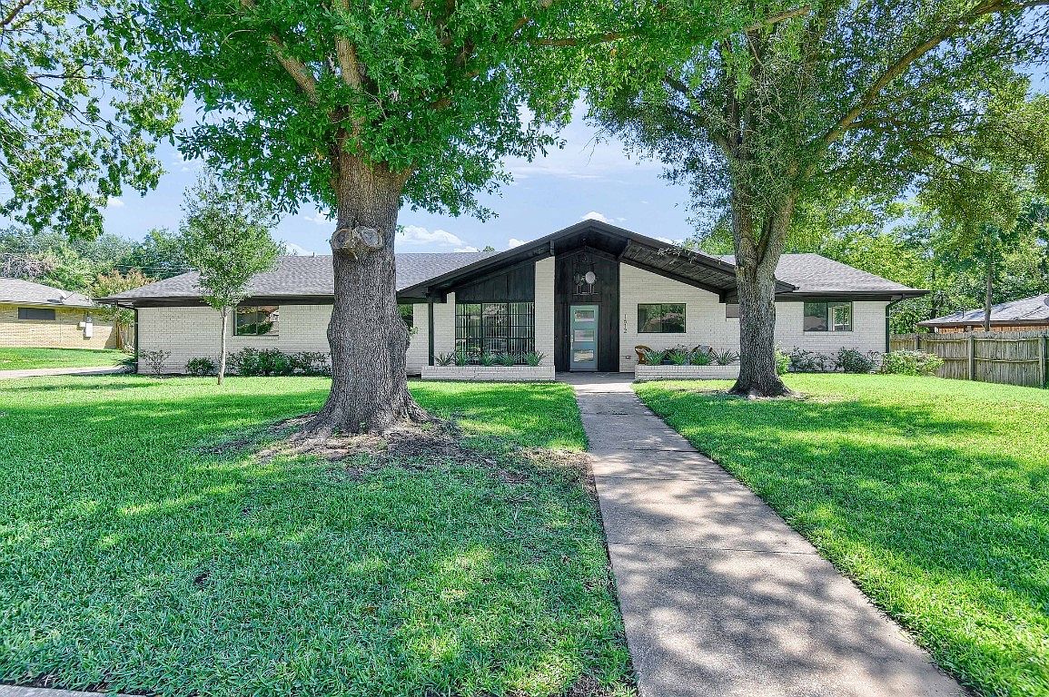 1612 Yarborough Dr, Sherman, TX 75092 Zillow