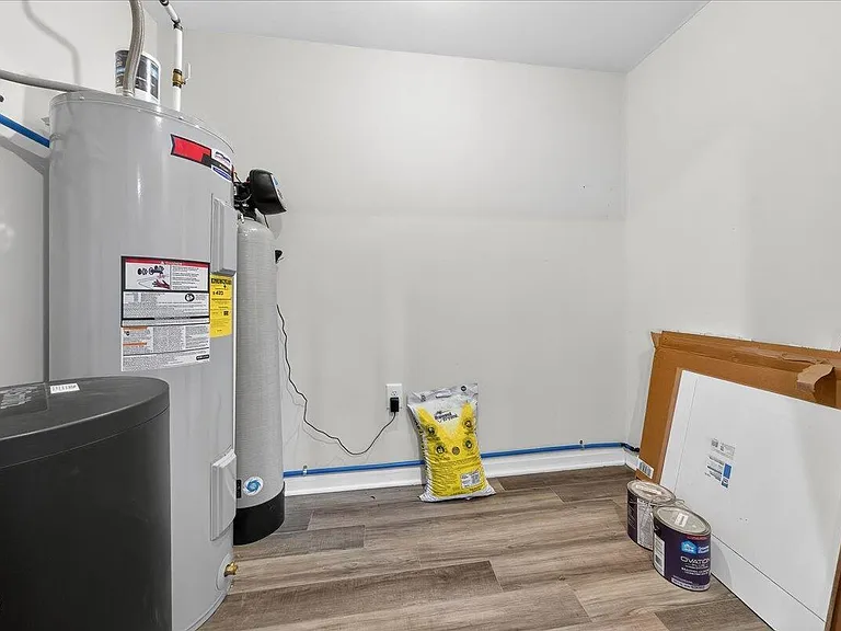 3009 Soft Breeze Dr — Photo 33