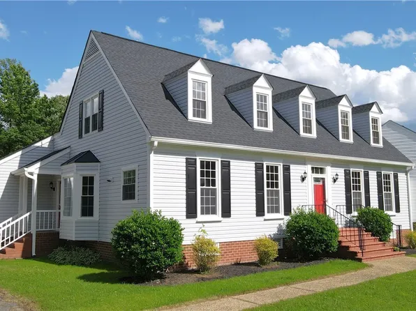 207 Comstock Dr, Colonial Heights, VA 23834