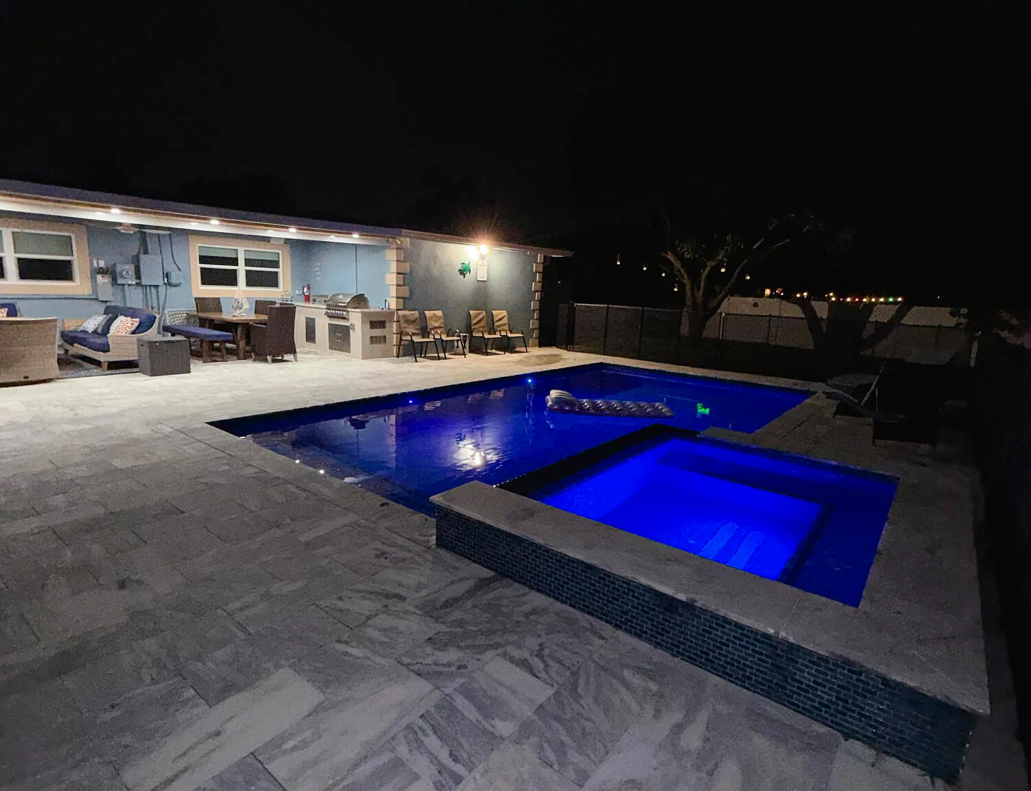 4 bed, 2.0 bath, 1788 sqft, $5,999 — Photo 3