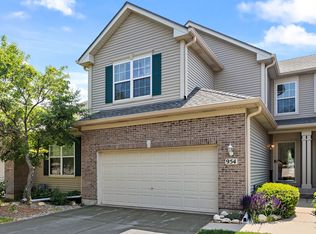 954 Oak Ridge Blvd, Elgin, IL 60120