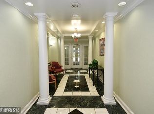 5575 Seminary Rd APT 102, Falls Church, VA 22041