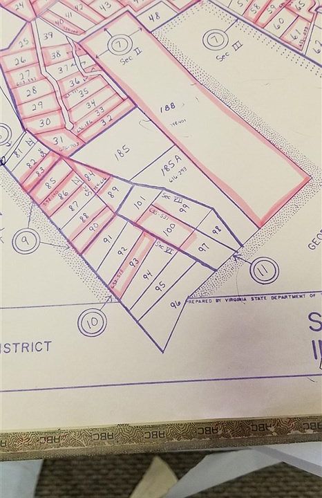 2nd image of Mountain Top Ln #98