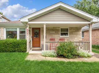853 Pleasant Ave, Highland Park, IL 60035