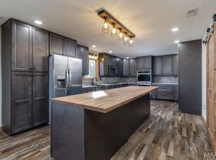 27327 Harrill Ln, Lebanon, MO 65536