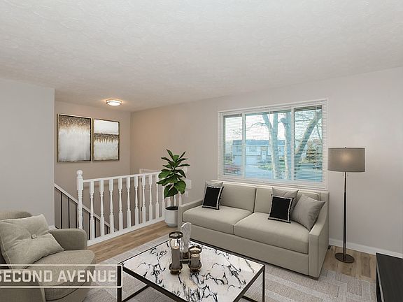 2nd image of 1011 Harrogate Ct