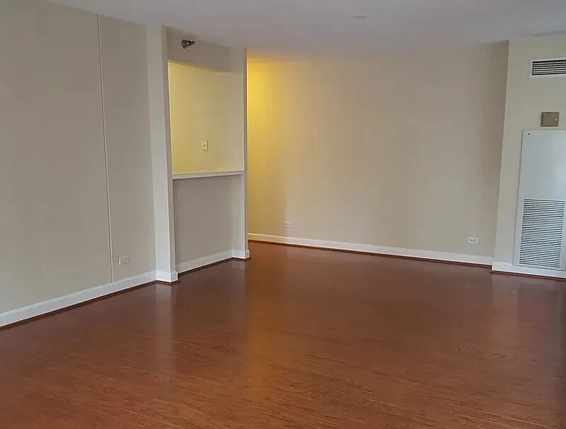 1 bed, 1.0 bath, 849 sqft, $1,910 — Photo 3