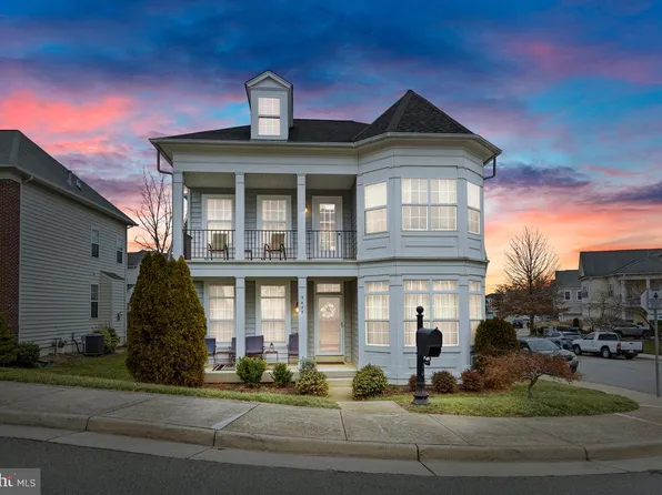 9477 Bankhead Dr, Manassas, VA 20110