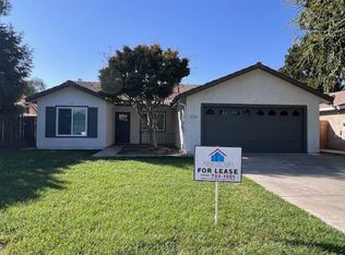 4131 E Feemster Ave, Visalia, CA 93292
