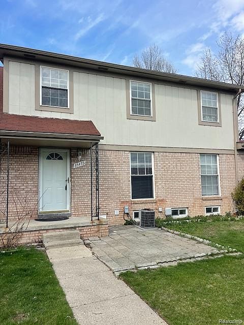 1st image of 35473 Turner Dr