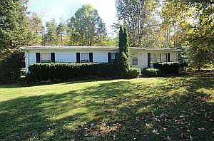 3rd image of 189 Georgian Dr SW