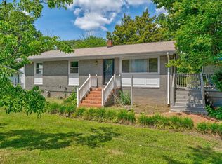 126 White Oak Dr, Durham, NC 27707