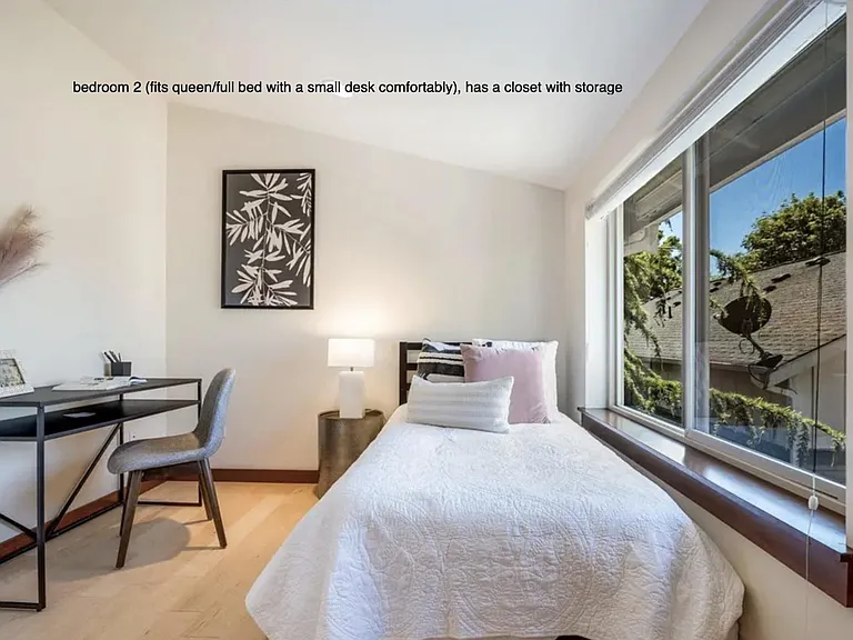 3651 Greenwood Ave N — Photo 7