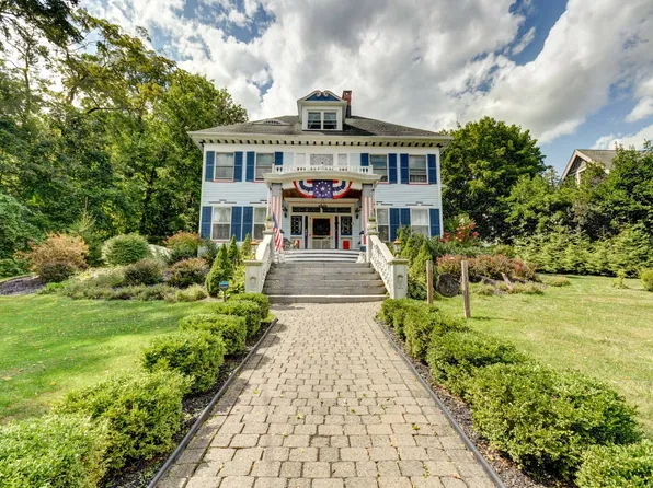 15 West St, Fort Plain, NY 13339